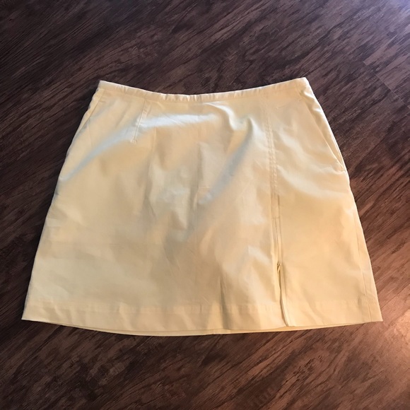 Nike Golf Dri-Fit Yellow Skort size 12 - Picture 1 of 6